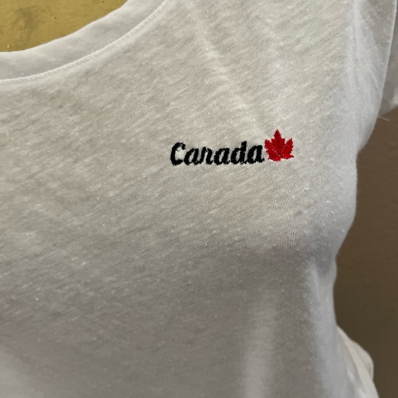 BLUENOTES Embroidered CANADA Tee Shirt Size Small - Picture 9 of 12